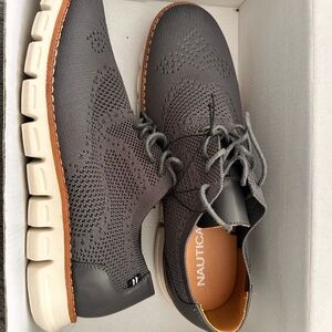 Nautica Grey men’s Oxfords size 10